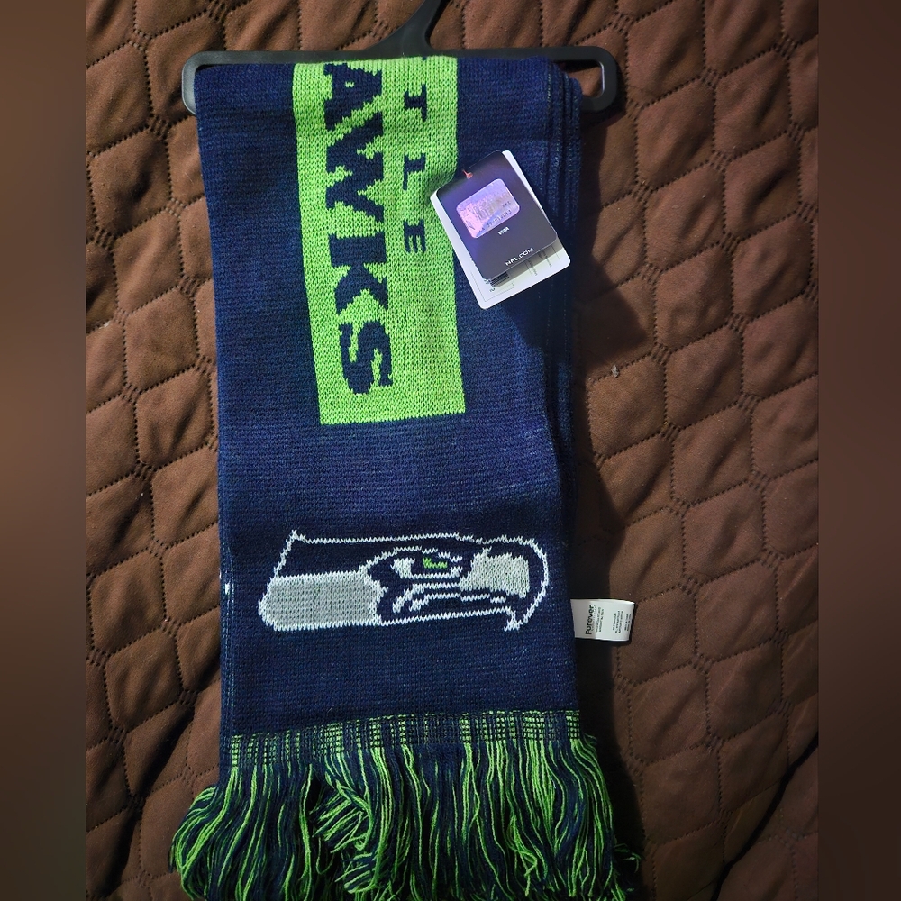 💥Sale💥NWT NFL Seattle Seahawks Kids Jacket And Scarf Set - Picture 6 of 10